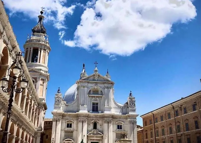 Manetta - Main House